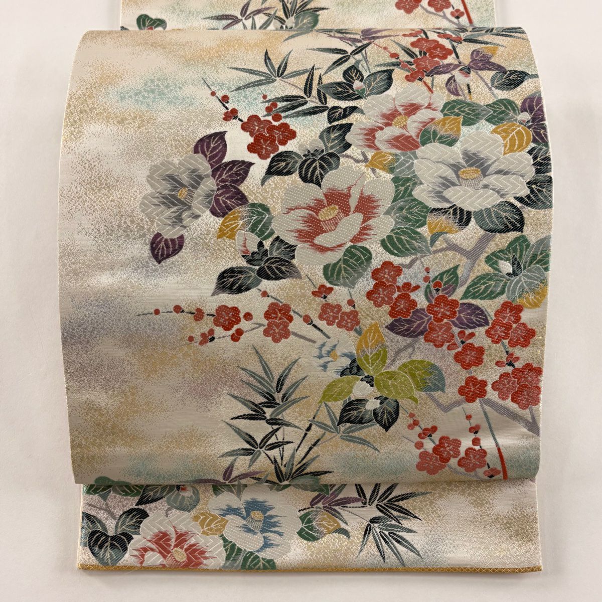 【美品】 袋帶 秀品級 關西仕立 紅椿 梅花花 刺繡 金金箔 米色 六通 純蠶絲