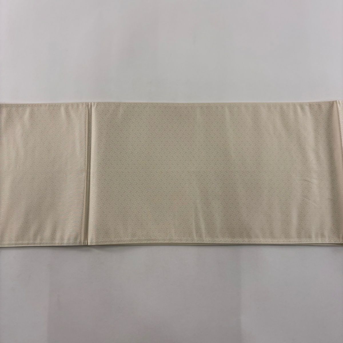 【美品】 袋帶 秀品級 關西仕立 紅椿 梅花花 刺繡 金金箔 米色 六通 純蠶絲