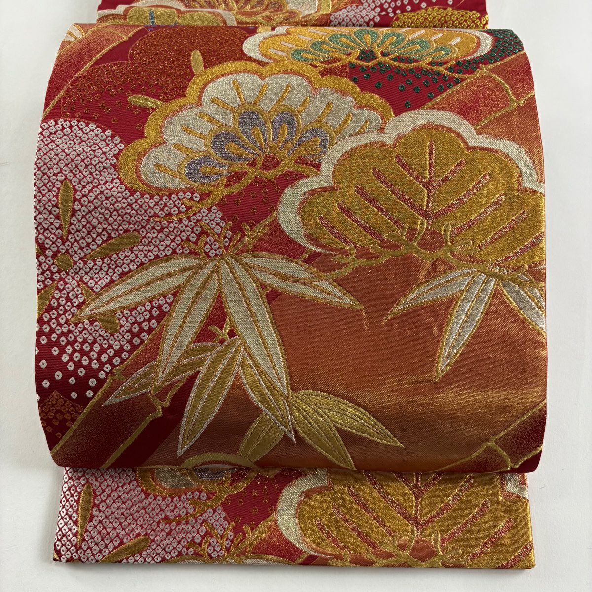 【美品】 袋帶 秀品級 振袖禮服禮服用 松樹竹子梅花 金銀線 金金箔 紅 六通 純蠶絲