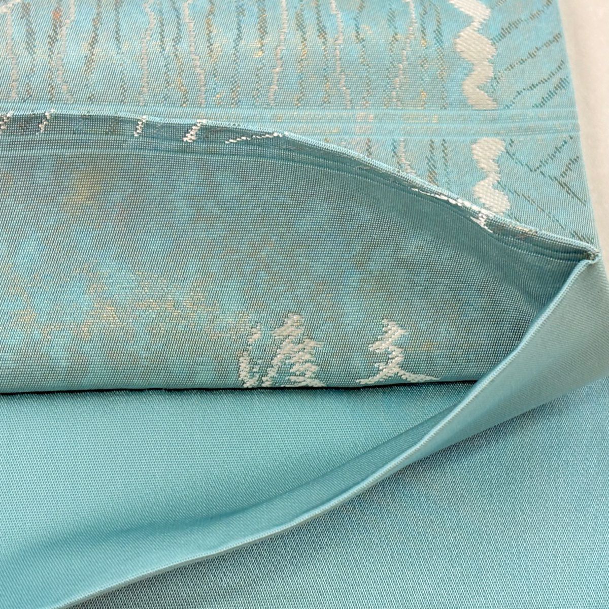 【美品】 袋帶 名品級 渡文 落款あり 幾何學圖案 金金箔 淺綠 六通 純蠶絲