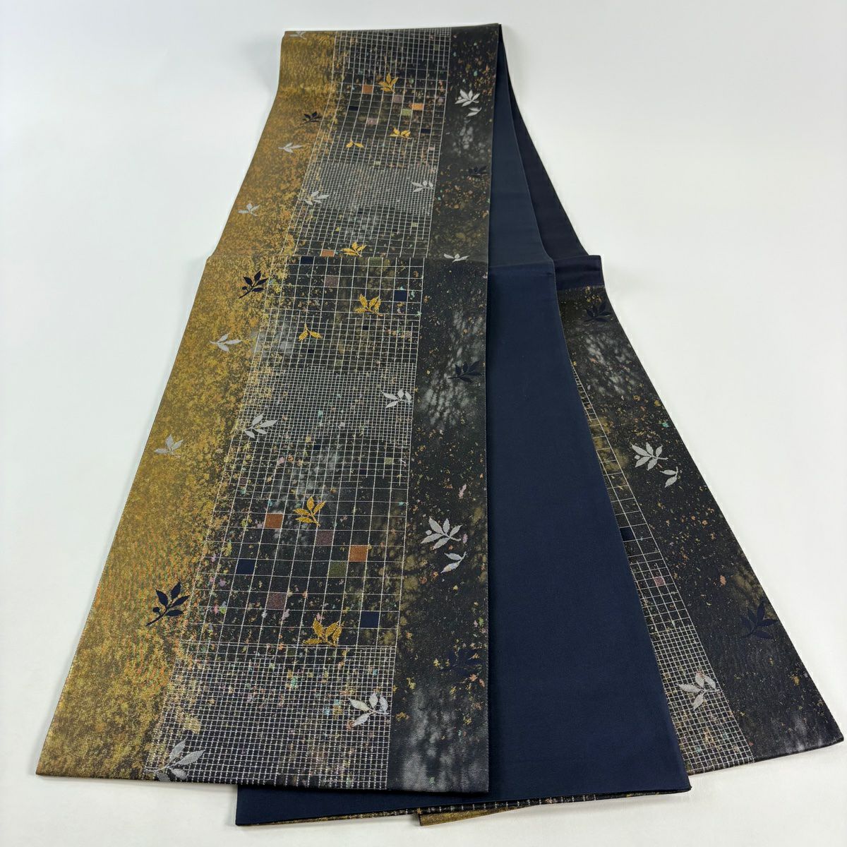 【美品】 袋帶 秀品級 和服 葉紋 金金箔 金絲 墨色 六通 純蠶絲