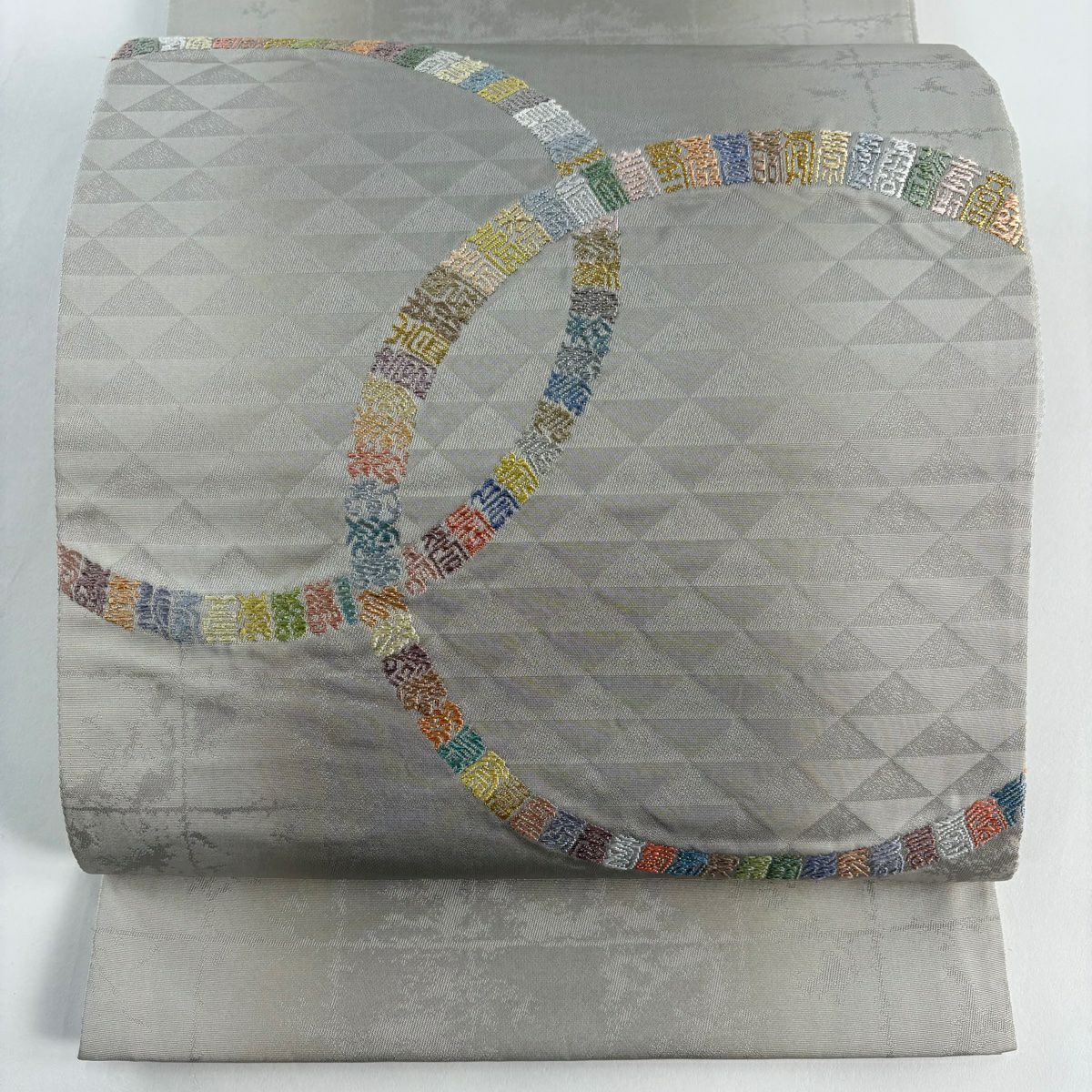 【美品】 袋帶 秀品級 文字文 鱗 刺繡 金絲 灰 深藍柄 純蠶絲