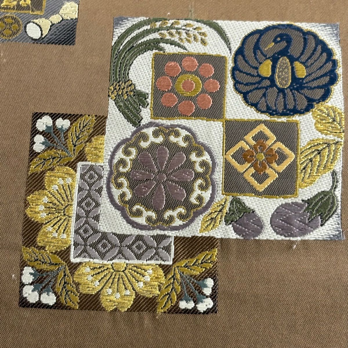 【美品】 袋帶 秀品級 花鳥 松樹竹子梅花 金糸 刺繡 茶 お太鼓圖案 純蠶絲
