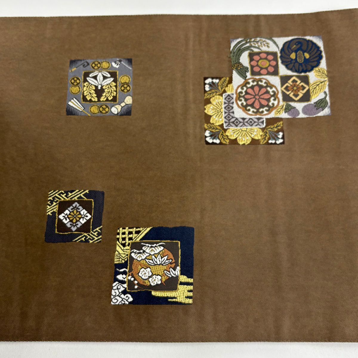 【美品】 袋帶 秀品級 花鳥 松樹竹子梅花 金糸 刺繡 茶 お太鼓圖案 純蠶絲
