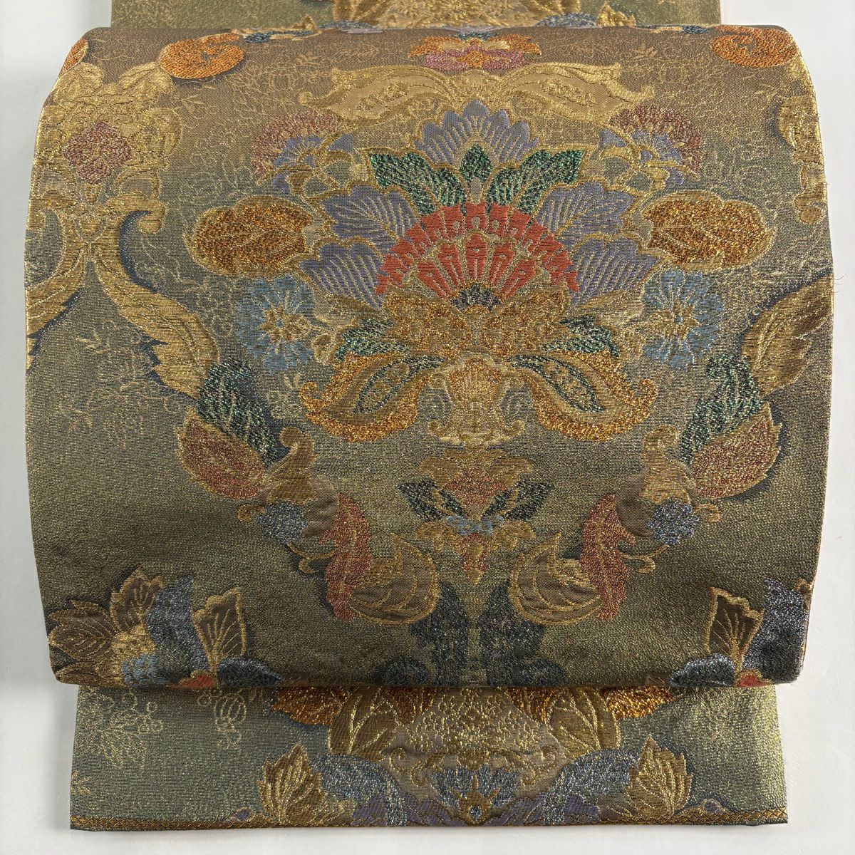 【美品】 袋帶 秀品級 草花紋紋 金金箔 金絲 金色 六通 純蠶絲