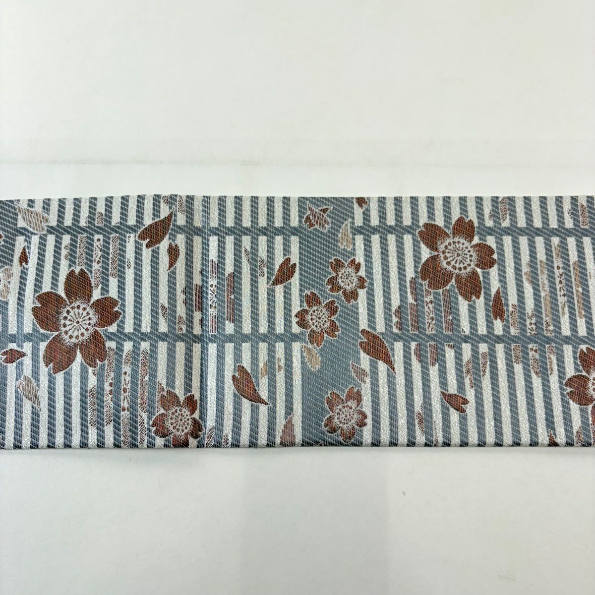 【美品】名古屋帶 秀品級 花瓣 櫻花 灰白 純蠶絲