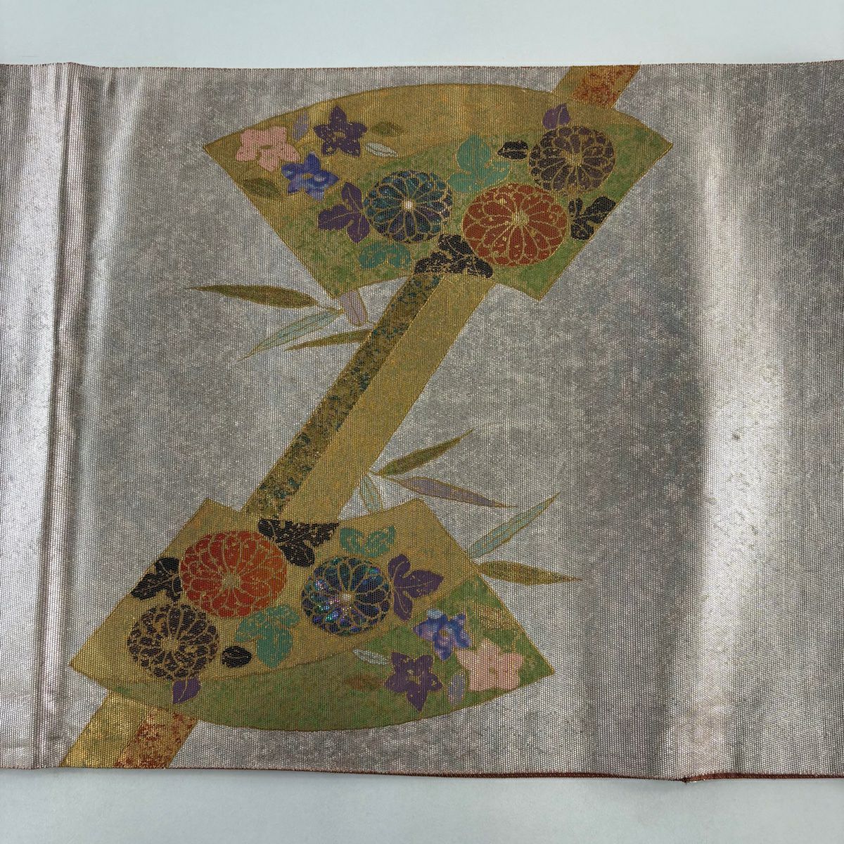 【美品】 袋帶 秀品級 扇子面 草花紋紋 金金箔 金色 大鼓圖案 純蠶絲