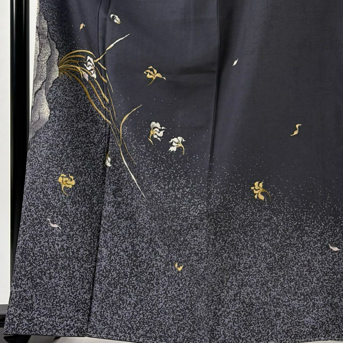 付下 身長163.5cm 袖長67cm M 雙層 紬織織 落款 草花紋葉紋 刺繡 金線 墨 黑 純蠶絲 名品級