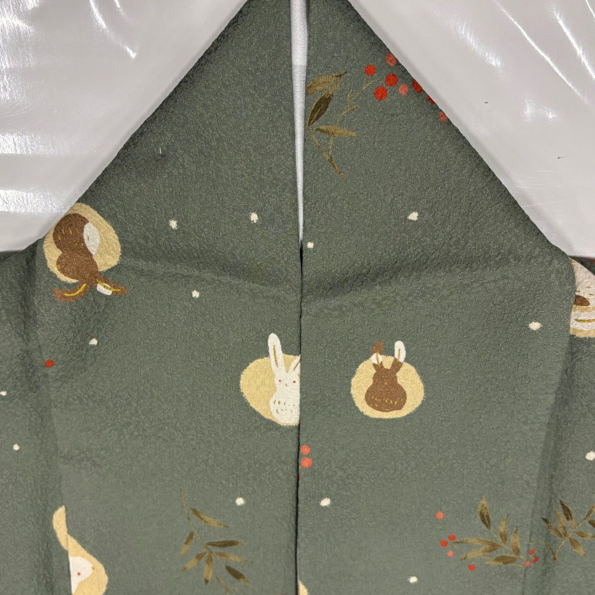【美品】 小紋 身長166cm 袖長66cm M 單層 兔子 南天 灰綠 純蠶絲 名品級