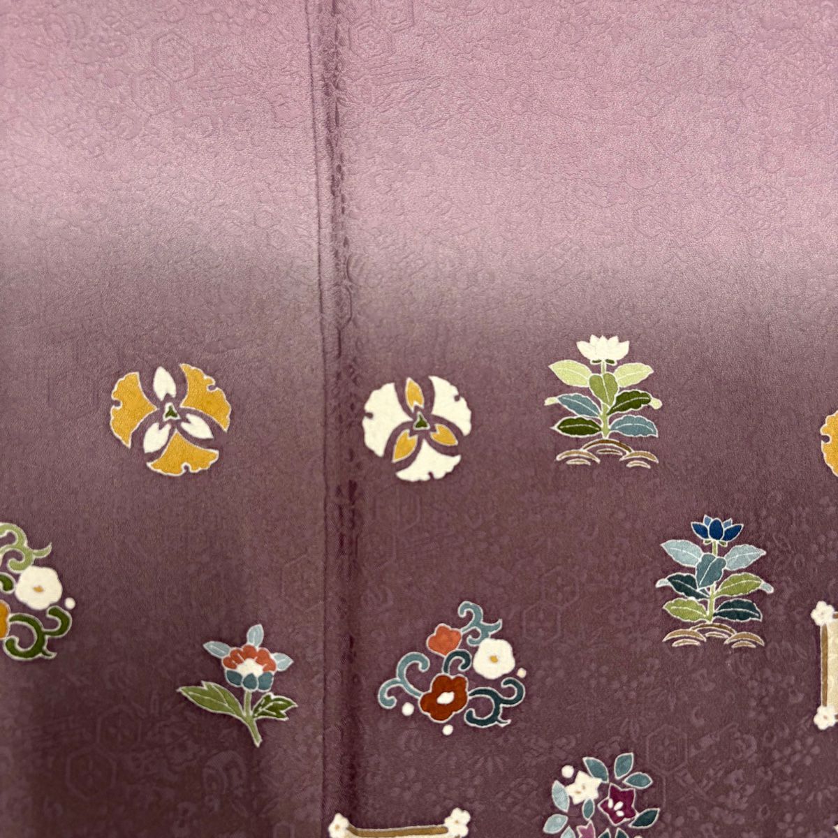 【美品】 付下 身長156.5cm 袖長65.5cm M 雙層 落款あり 草花紋紋 ぼかし 紫 純蠶絲 名品級 一つ紋
