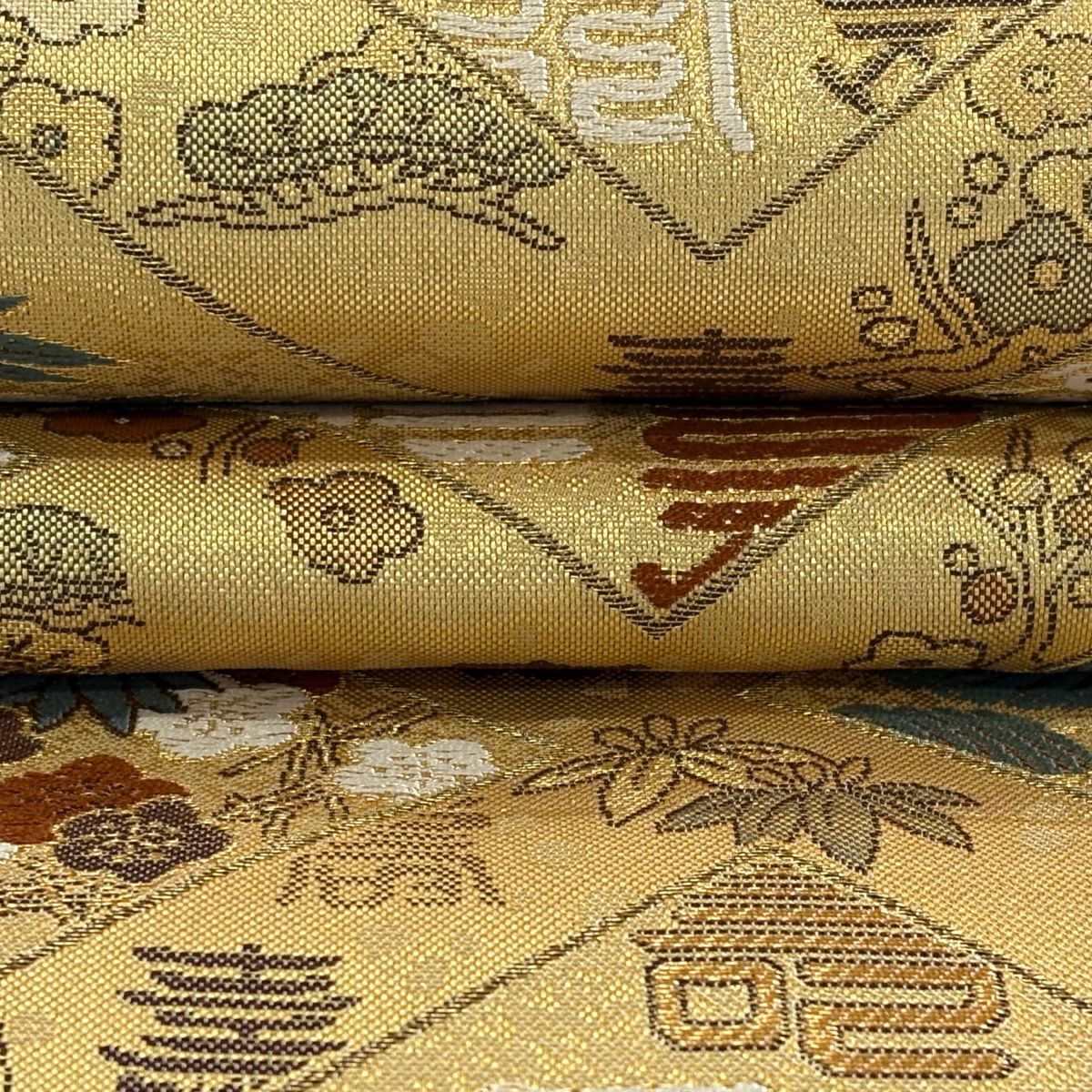 【美品】 袋帶 逸品級 落款あり 証紙あり 小森草木染工房 本場筑前博多織 佐賀錦 秋月織 菱 松樹竹子梅花 金糸 金金箔 金色 全通 純蠶絲