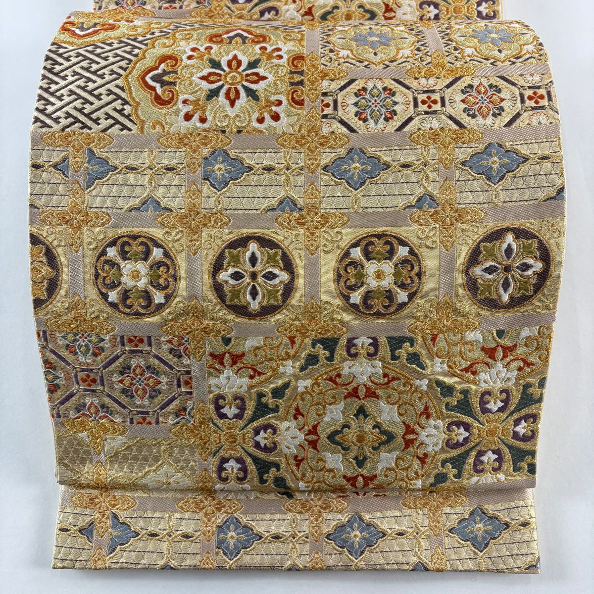 【美品】 袋帶 秀品級 華紋 花菱 刺繡 金線 米色 六通 純蠶絲