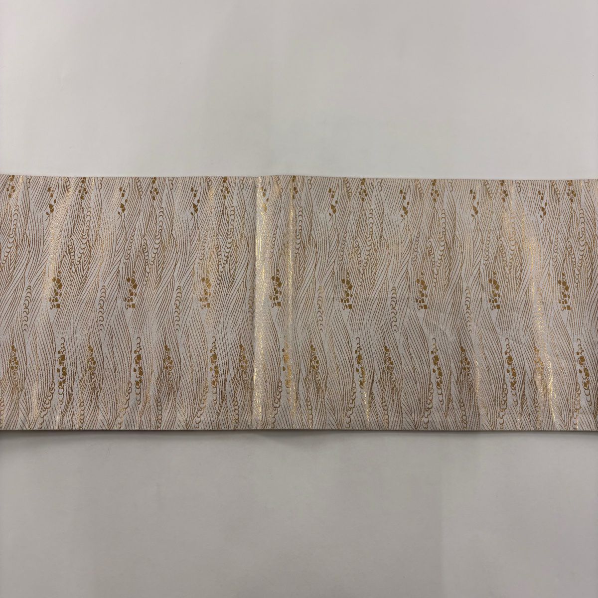 【美品】 袋帶 秀品級 菱格子 花丸紋 金金箔 奶油色 六通 純蠶絲