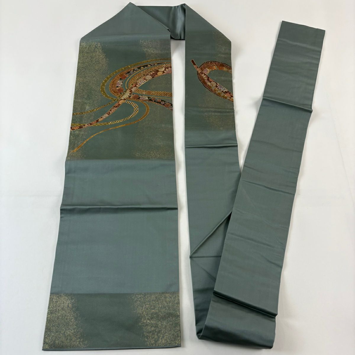 【美品】名古屋帶 秀品級 熨斗紋 草花紋紋 金彩裝飾 螺鈿 灰綠 純蠶絲