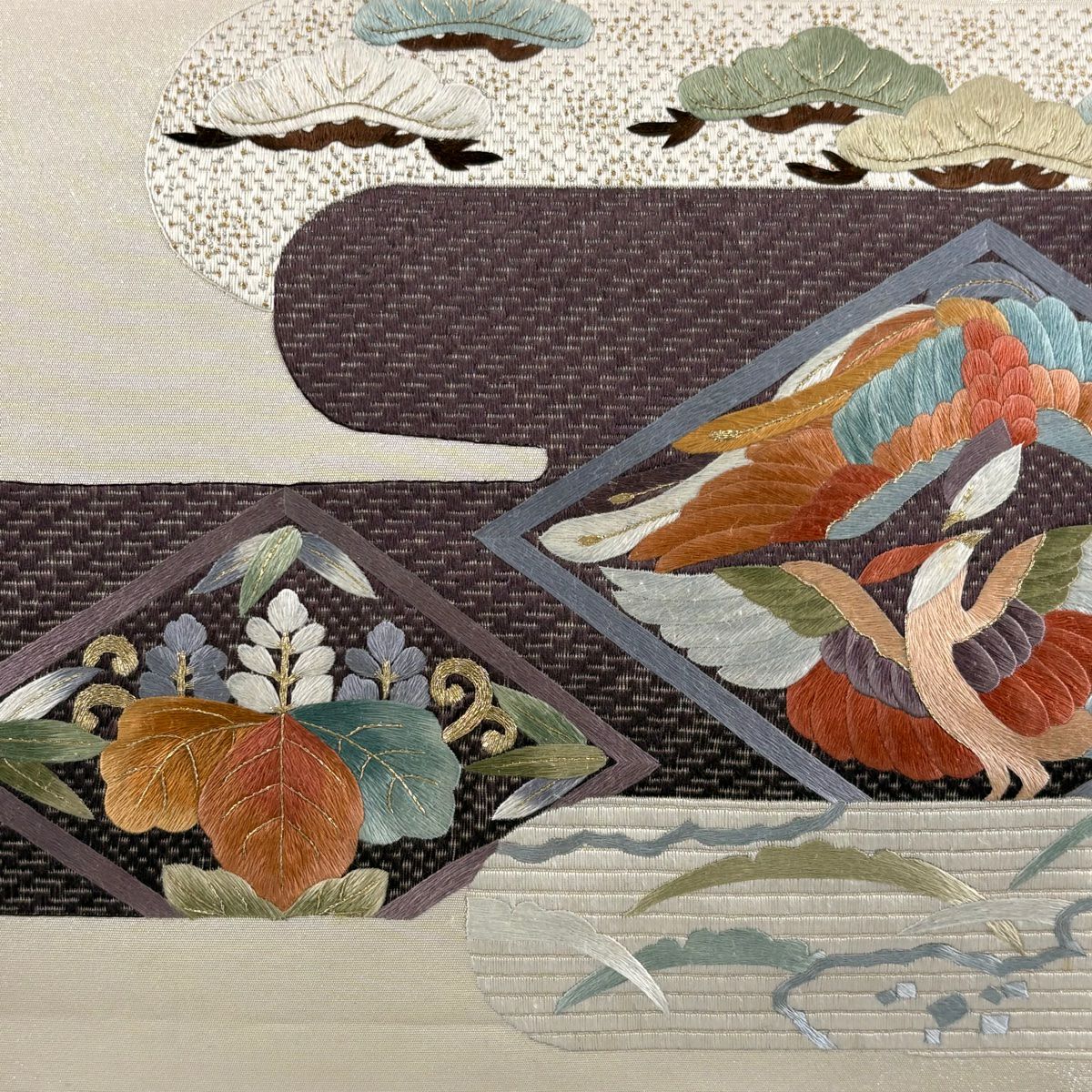【美品】 袋帶 秀品級 向鳥 ヱ霞 金絲 刺繡 銀色 大鼓圖案 純蠶絲