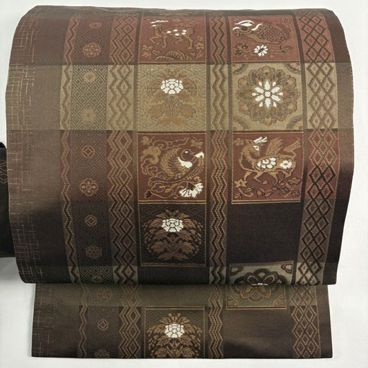 【美品】 名古屋帶 秀品級 草花紋紋 動物 金金箔 焦茶 純蠶絲