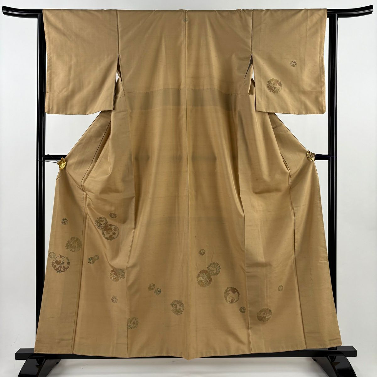 【美品】 付下 身長157.5cm 袖長63cm S 雙層 紬織織 菱屋六右衛門 落款あり 証紙あり 花丸紋 薄茶 純蠶絲 秀品級 一つ紋