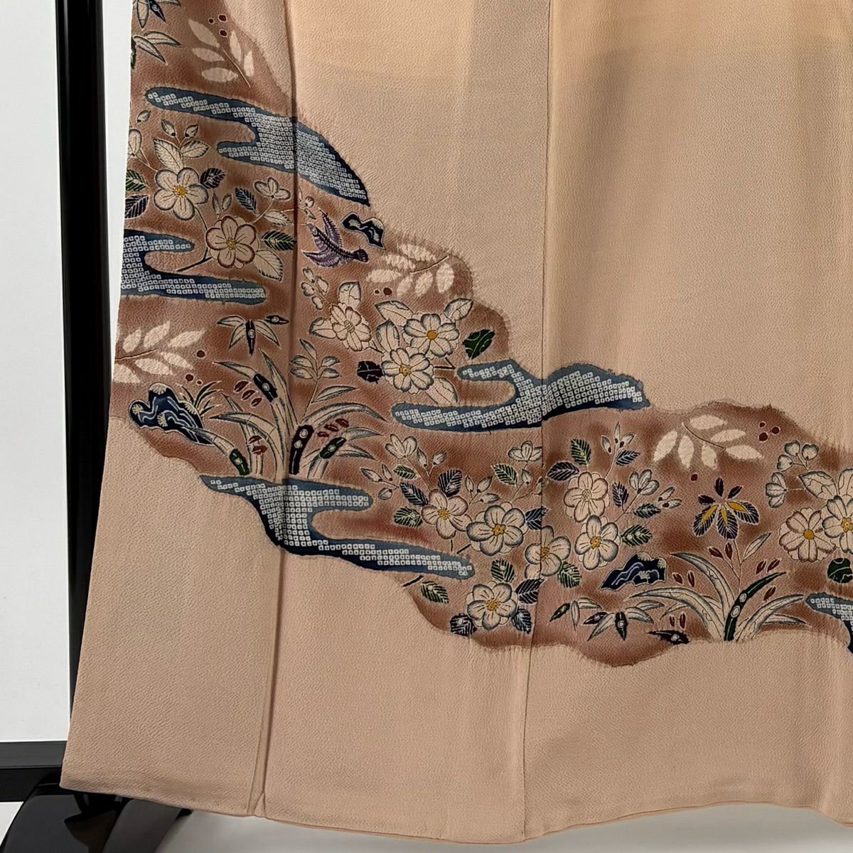 色留袖禮服 身長161.5cm 袖長63cm S 雙層 內襯棉仕立 辻花染 絞染 粉米色 純蠶絲 秀品級 三つ紋
