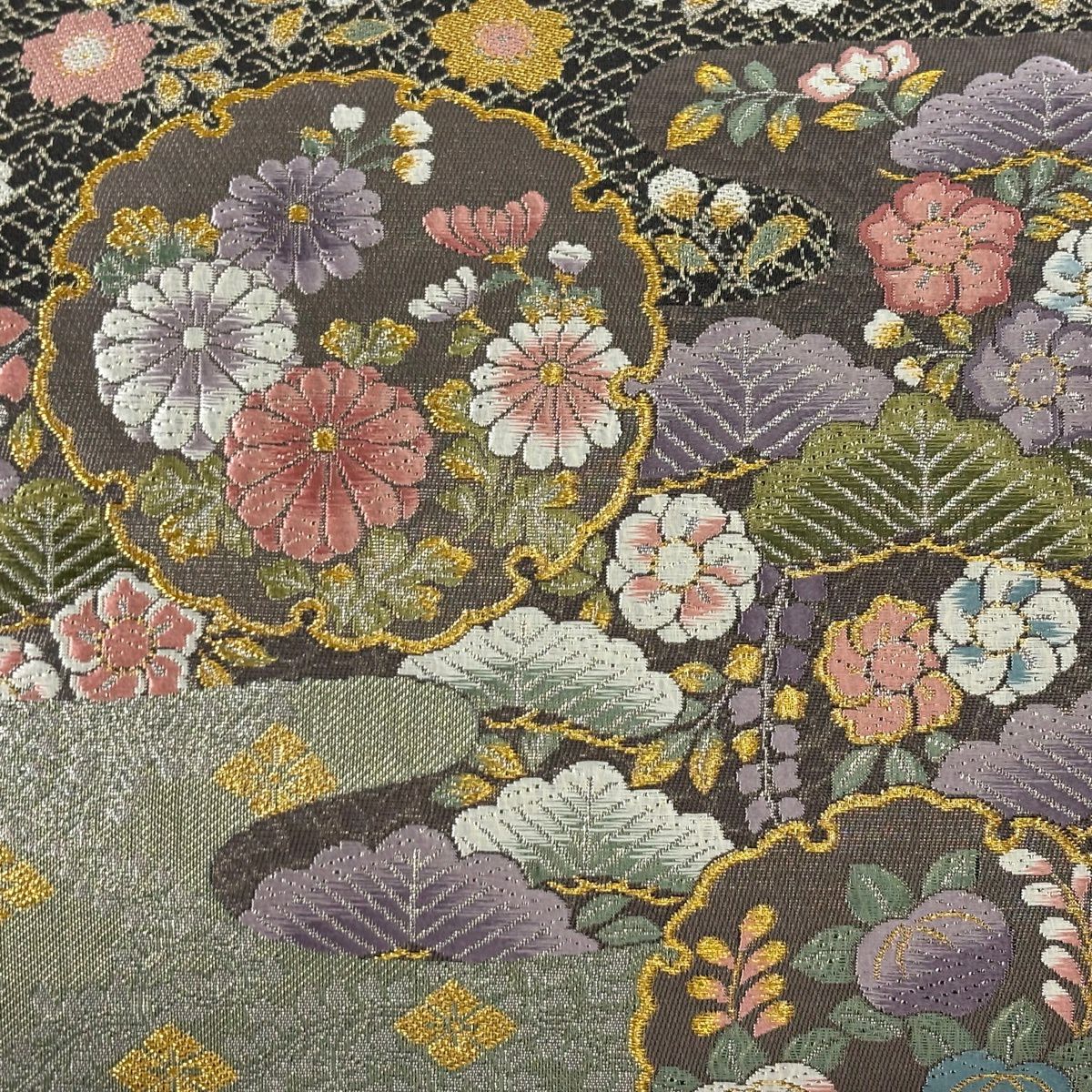 【美品】 袋帶 秀品級 雪輪 草花紋 金糸 金金箔 茶紫 六通 純蠶絲