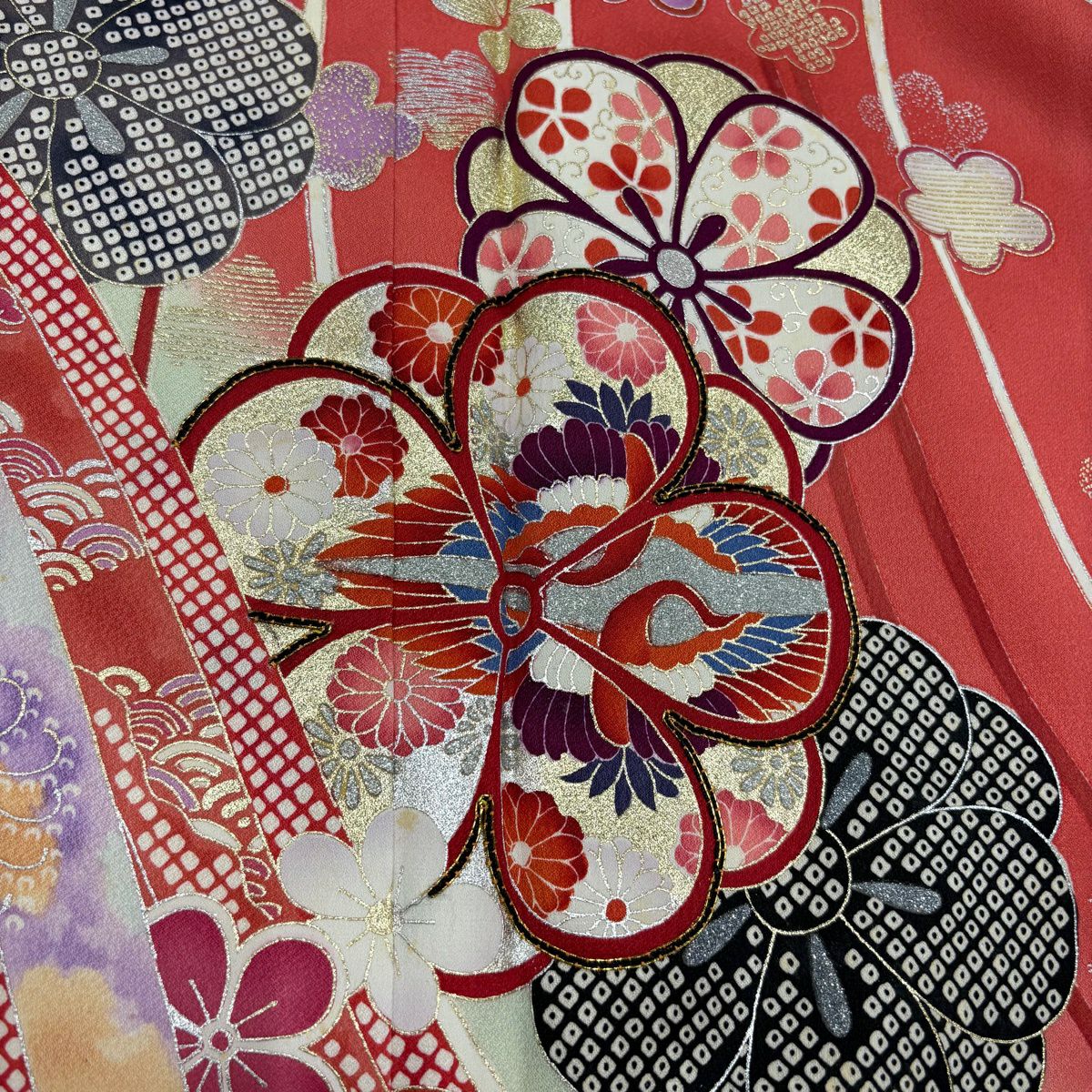 振袖禮服 身長162cm 袖長69cm L 雙層 梅花 熨斗紋 金銀彩 金絲 茜 純蠶絲 秀品級
