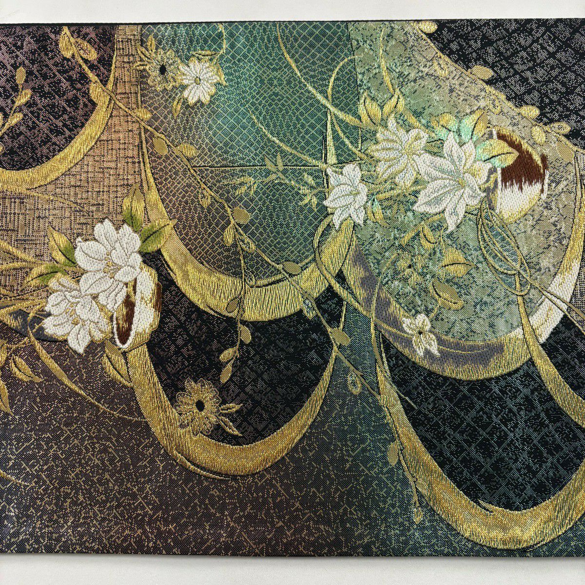 【美品】 袋帶 名品級 草花紋 花器 金糸 金金箔 綠 六通 純蠶絲