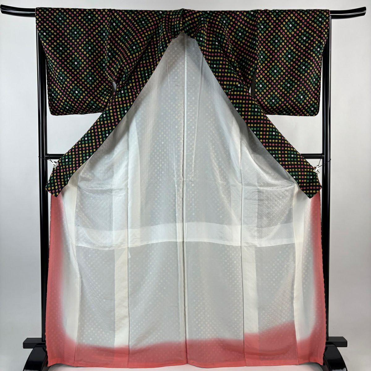 【美品】 小紋 身長169.5cm 袖長66cm M 雙層 幾何學圖案 絞染 黑 純蠶絲 秀品級