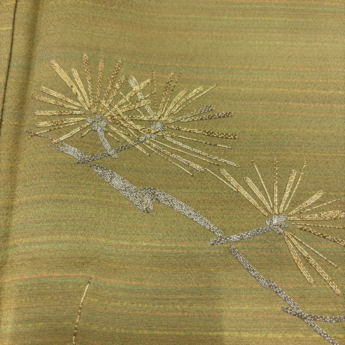 付下 身長163cm 袖長67cm M 雙層 松樹 松樹葉 金銀彩 抹茶 純蠶絲 秀品級 一つ紋