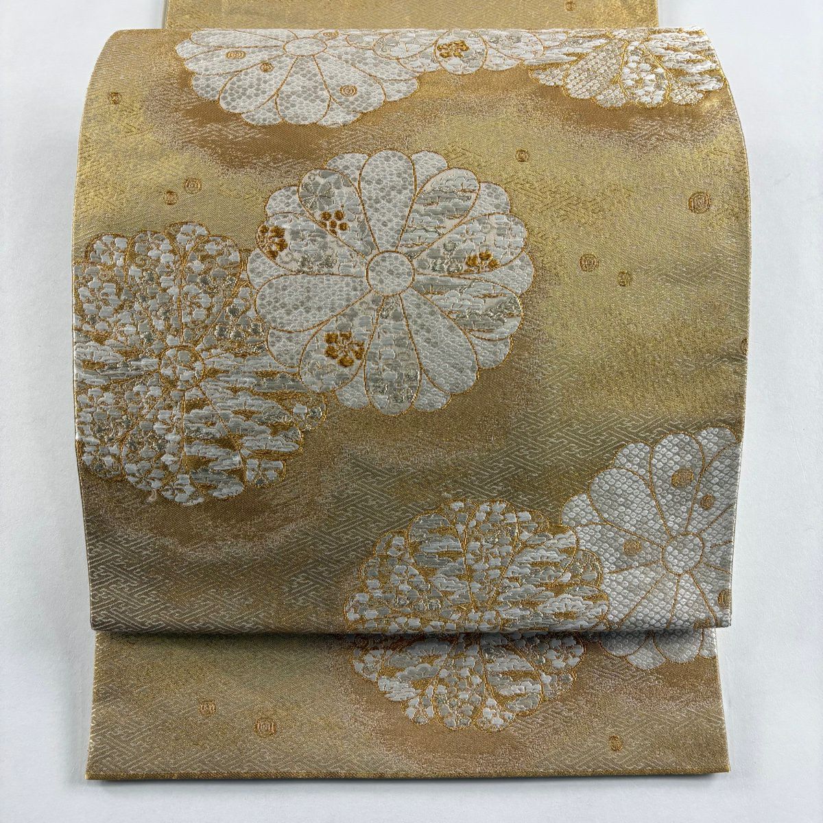 【美品】 袋帶 逸品級 加納幸 落款 菊花 疋田 金金箔 金絲 金色 大鼓圖案 純蠶絲