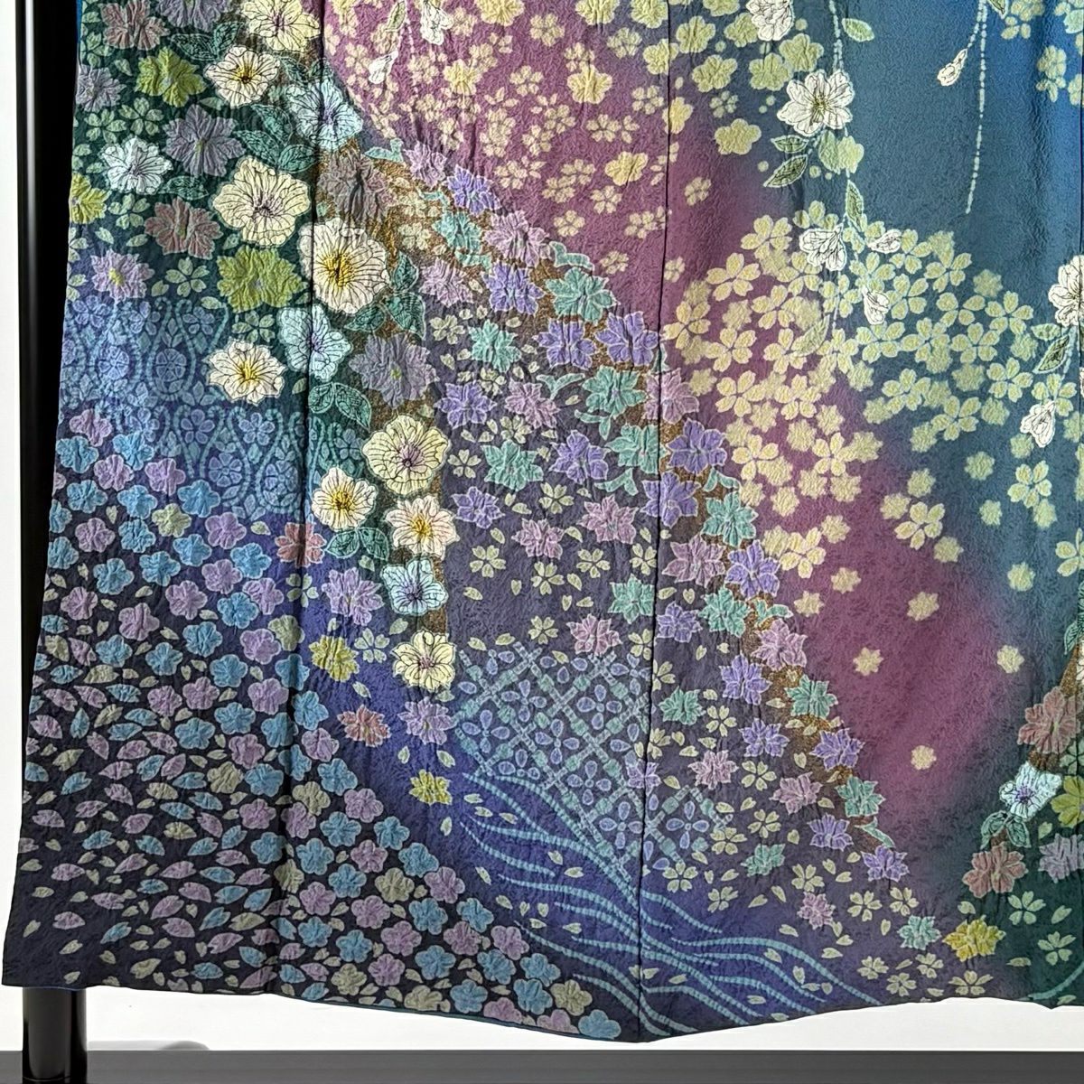 振袖禮服 身長153cm 袖長63cm S 雙層 草花紋紋 波 絞染 金彩裝飾 青綠 純蠶絲 名品級