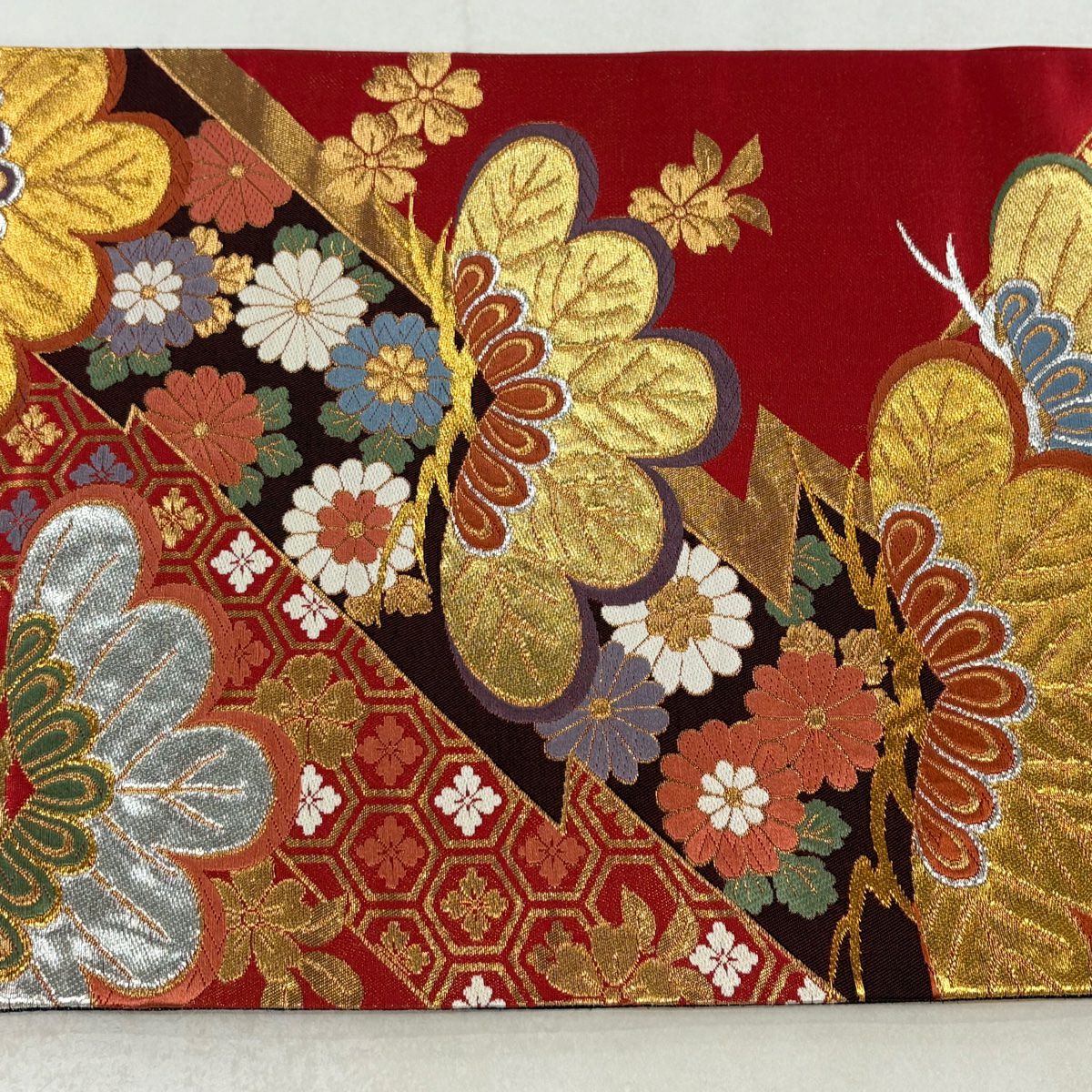 袋帶 秀品級 振袖禮服禮服用 松樹 菊花 金金箔 金銀彩 山吹 深藍 六通 純蠶絲