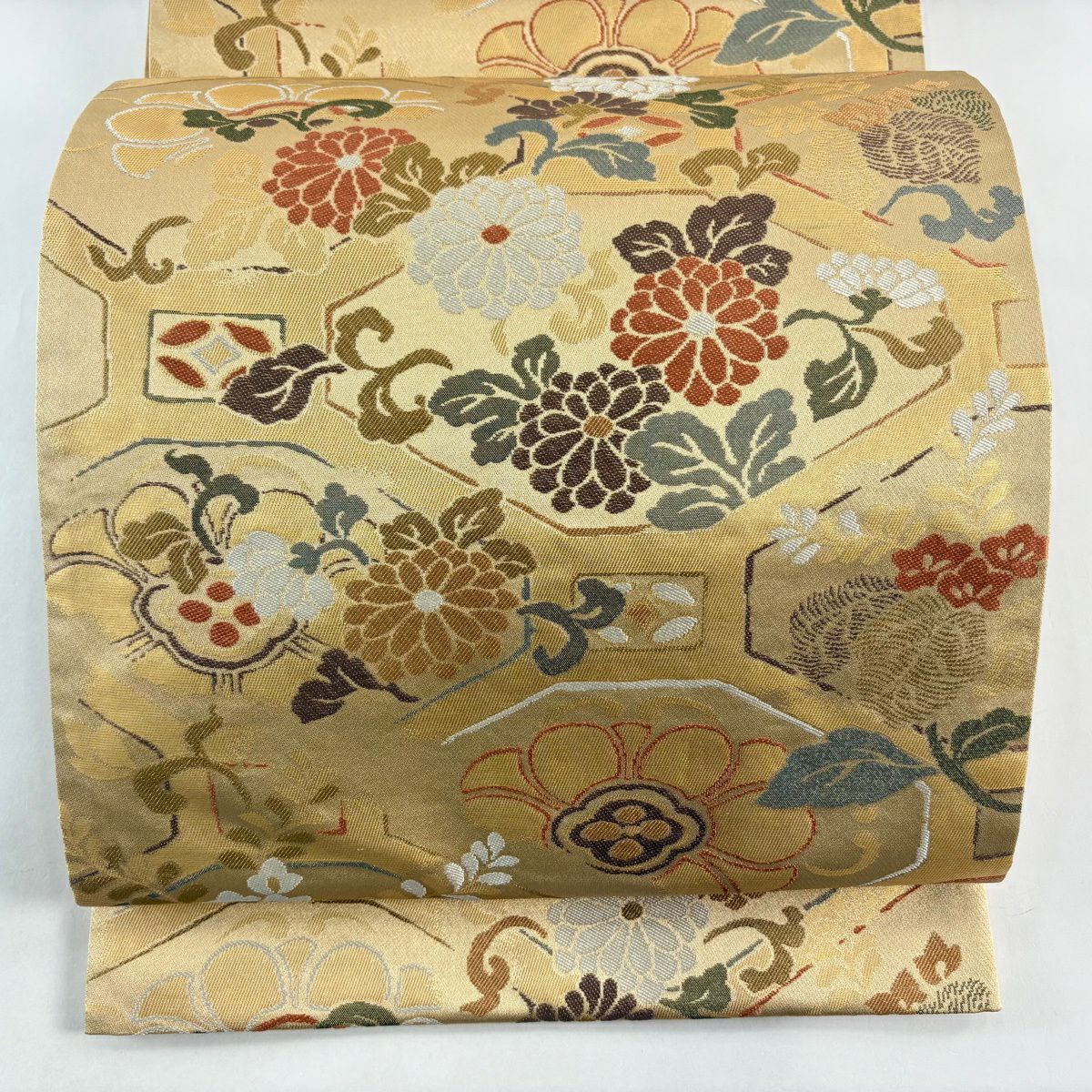 【美品】 袋帶 秀品級 草花紋 蜀江文 金金箔 米色 六通 純蠶絲