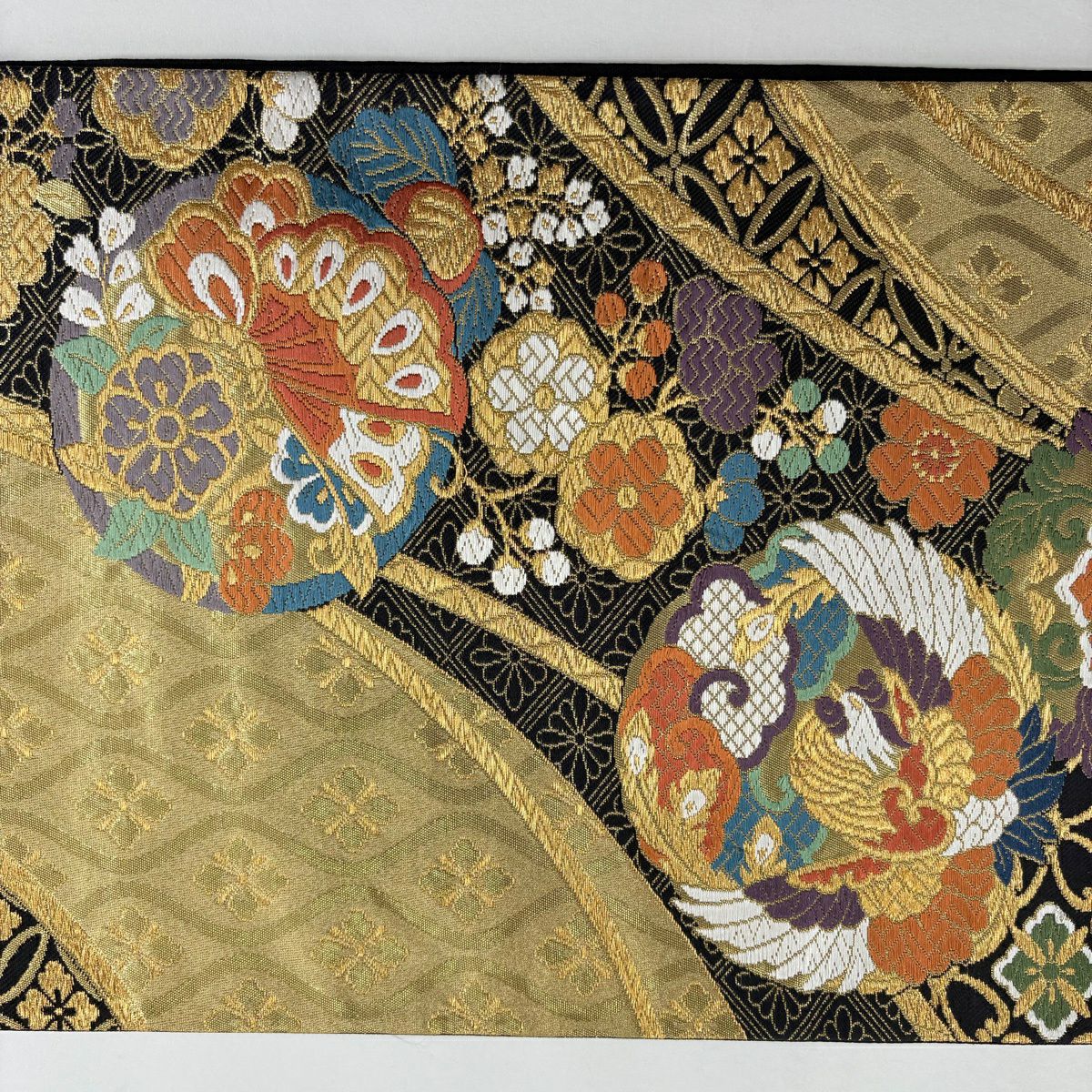 【美品】 袋帶 秀品級 華紋 鳥丸文 金絲 唐織 金色 六通 純蠶絲