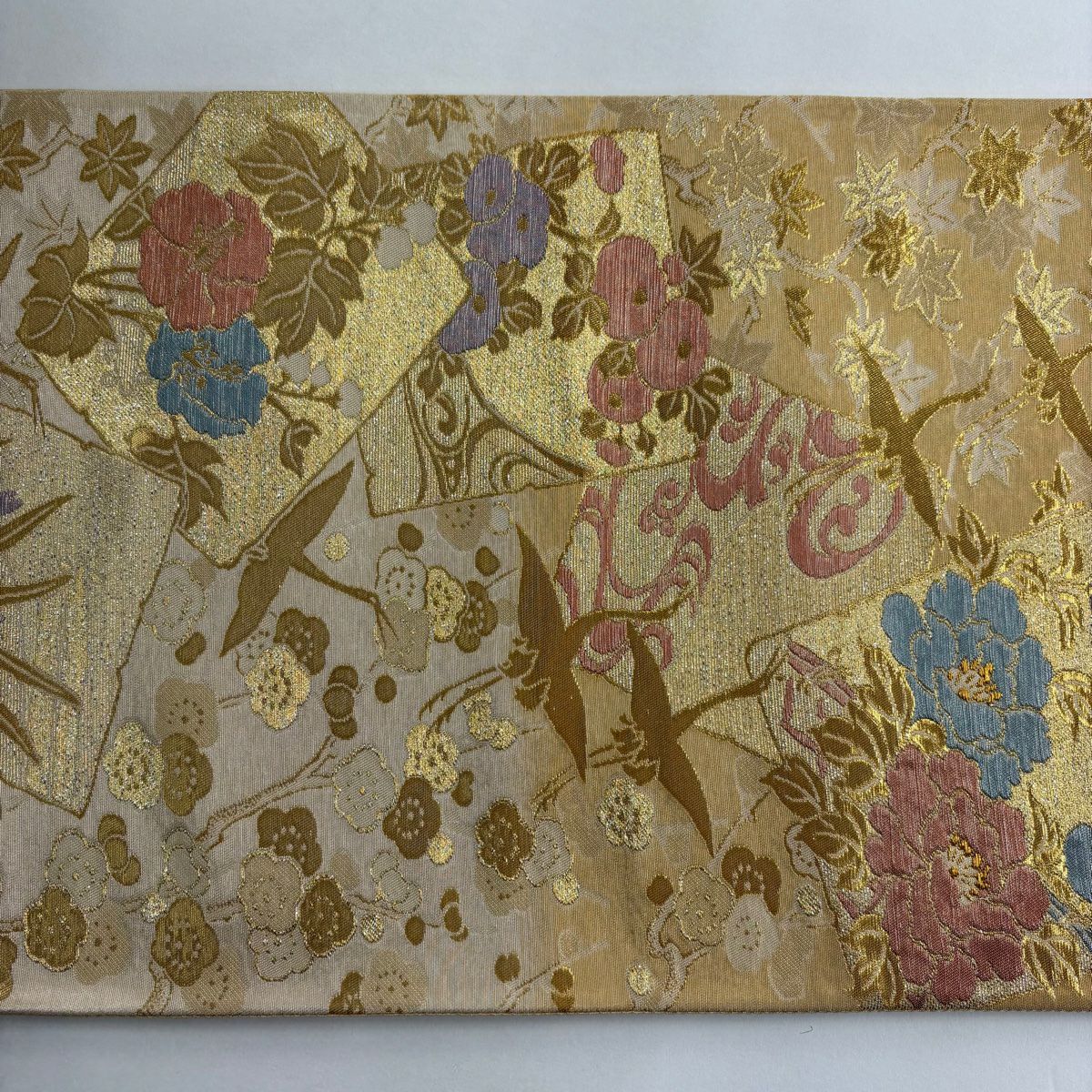 【美品】 袋帶 秀品級 破損色紙 草花紋紋 金絲 金金箔 米色 六通 純蠶絲