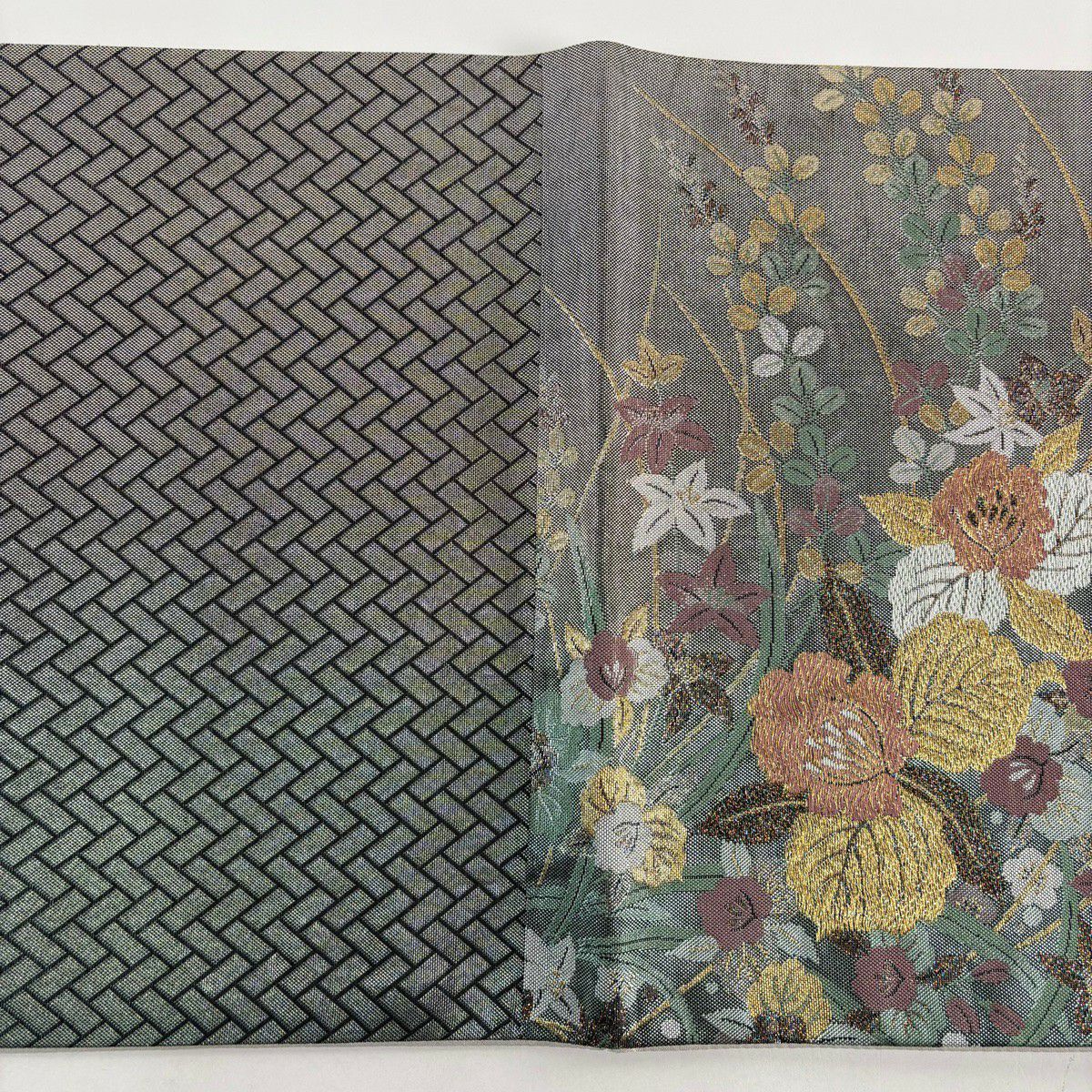 【美品】 袋帶 秀品級 草花紋 金糸 金金箔 灰綠 六通 純蠶絲