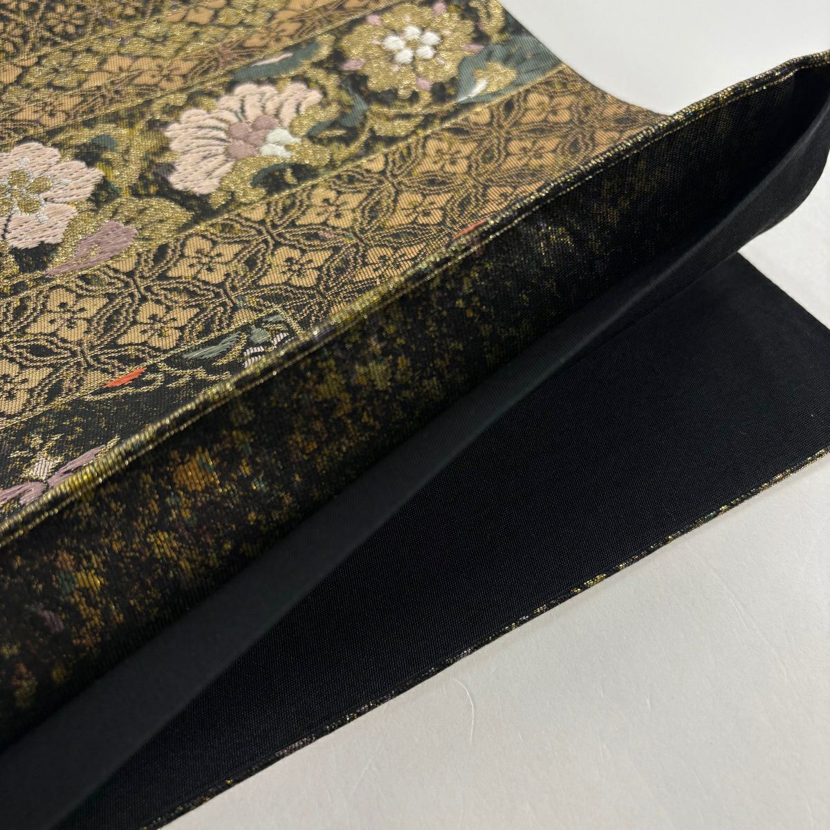 【美品】 袋帶 秀品級 草花紋紋 七寶紋 金糸 金金箔 焦茶 六通 純蠶絲