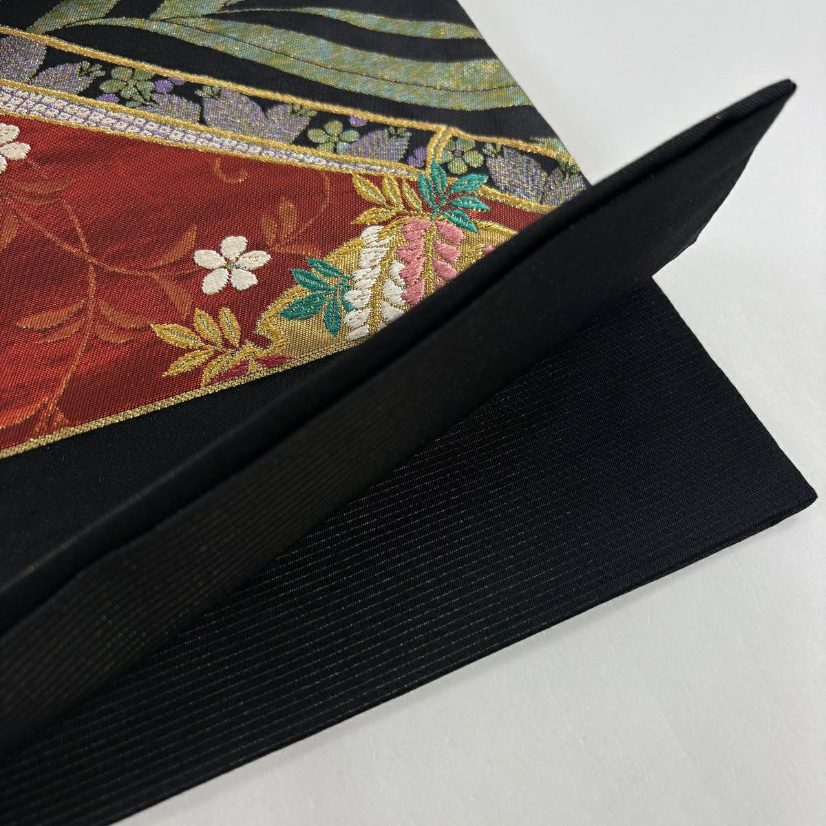 【美品】 袋帶 秀品級 草花紋紋 鴛鴦 金糸 金金箔 紅 六通 純蠶絲