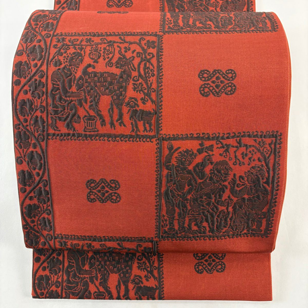 【美品】 袋帶 秀品級 人物 動物 茜 紅 全通 純蠶絲