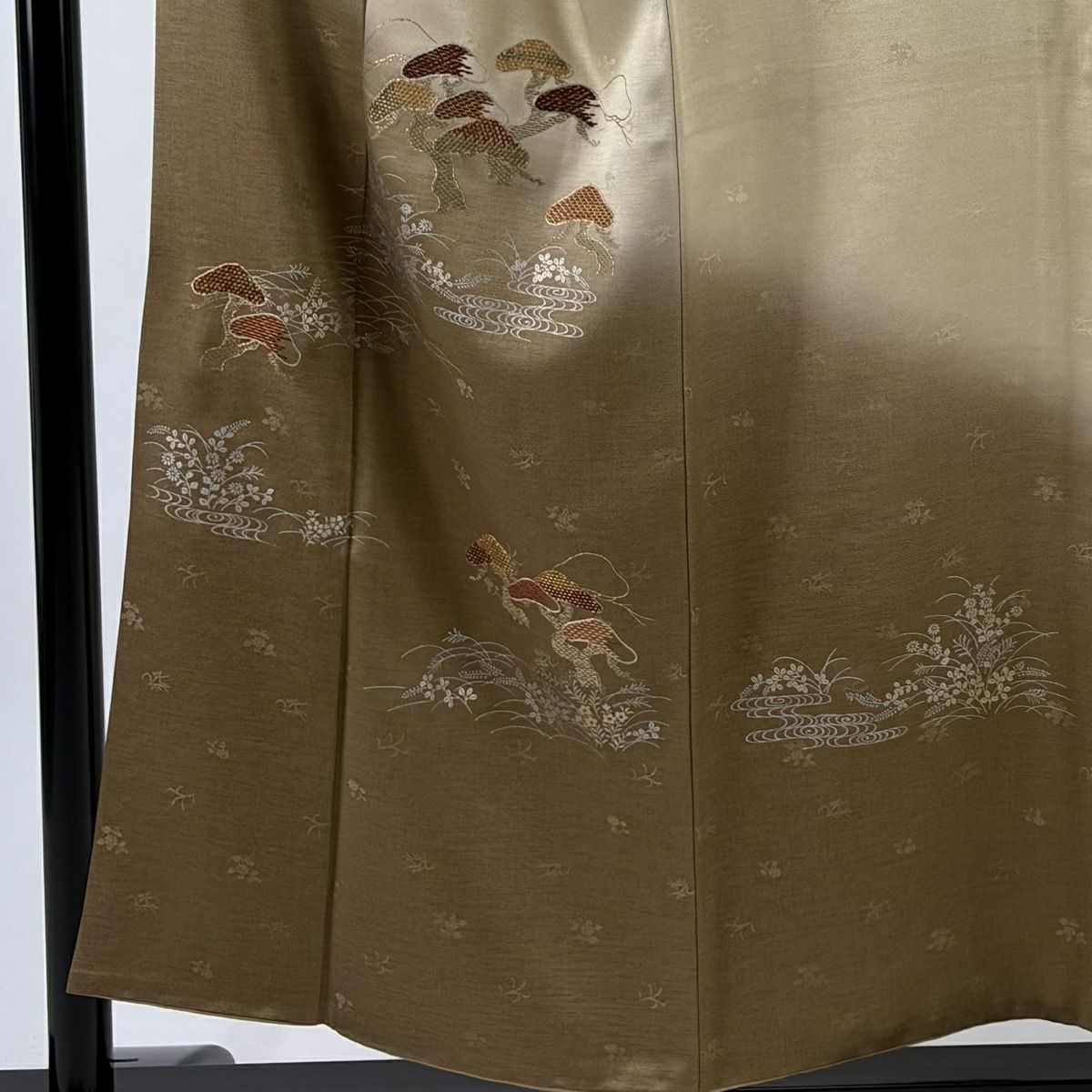 付下 身長154cm 袖長63.5cm S 雙層 笠松樹 秋草 刺繡 金銀彩 米色 純蠶絲 優品級