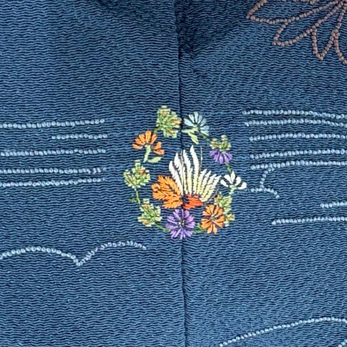 訪問服 身長158cm 袖長64.5cm M 雙層 菊花 流水 刺繡 縮緬 藍色 純蠶絲 秀品級 一つ紋