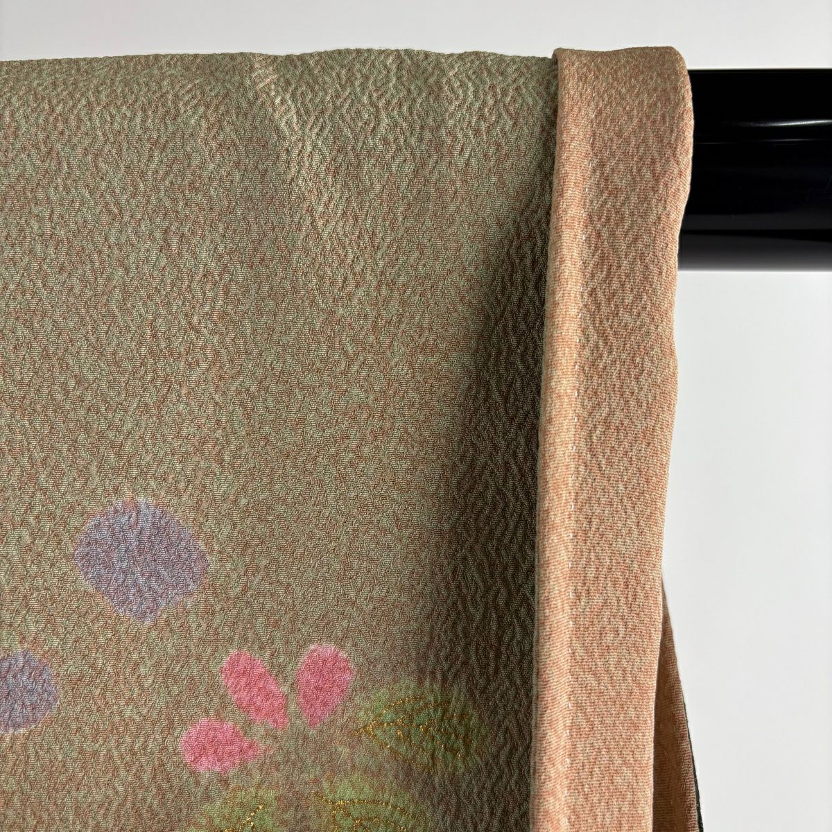 訪問服 身長163.5cm 袖長64.5cm M 雙層 松樹井青青 落款 鴛鴦 菊花 刺繡 金彩裝飾 淺橙色 純蠶絲 逸品級