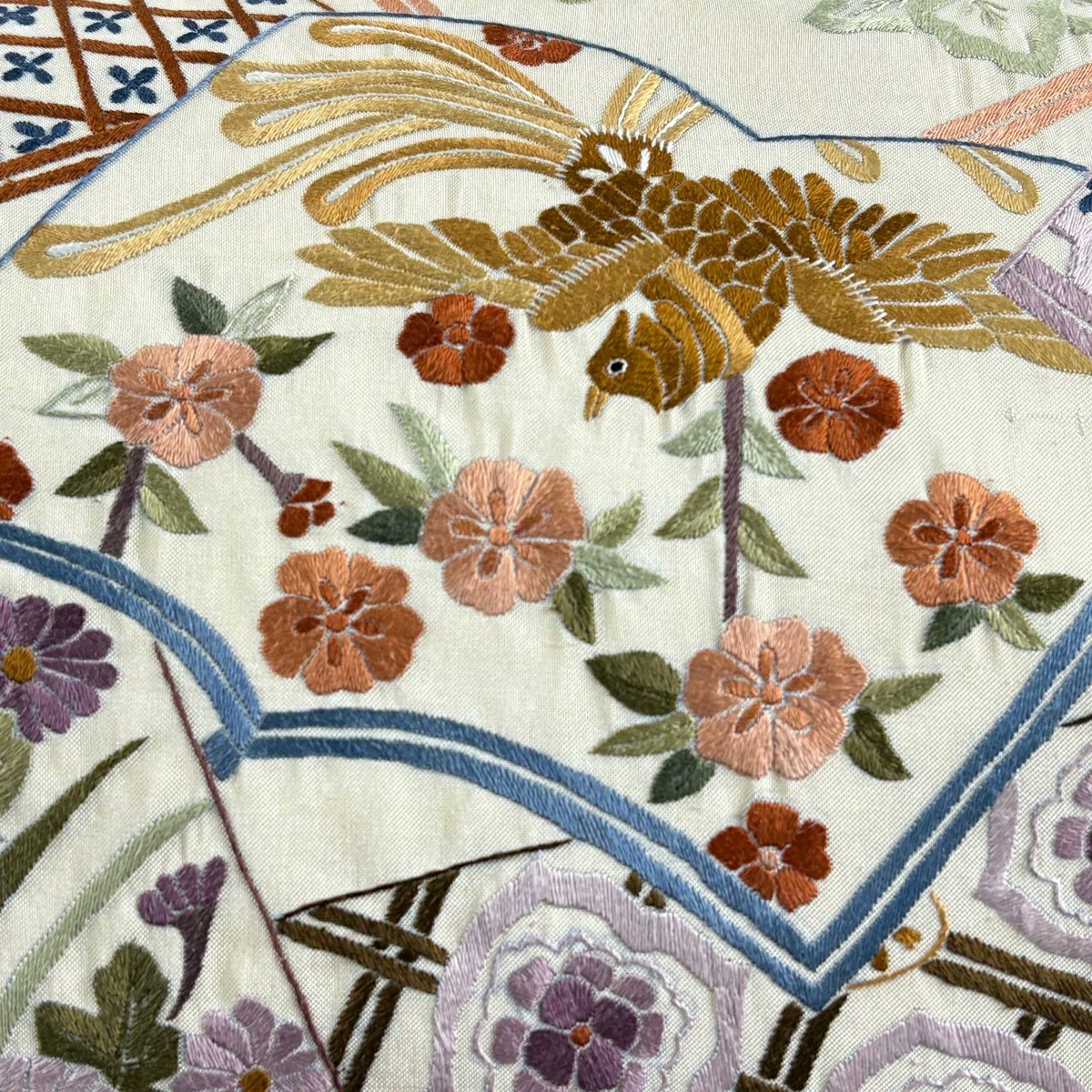 袋帶 逸品級 冊子 花鳥 刺繡 奶油色 大鼓圖案 純蠶絲