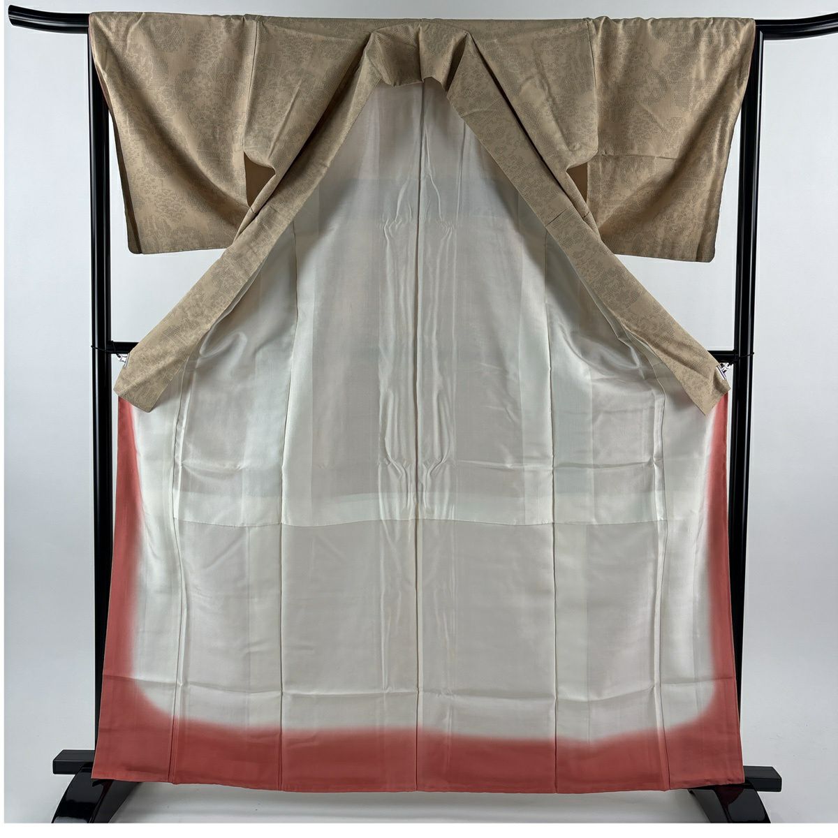 【美品】 紬織 身長164cm 袖長65cm M 雙層 大和 證書附帶 雪輪 龜甲絣 淺茶 純蠶絲 名品級