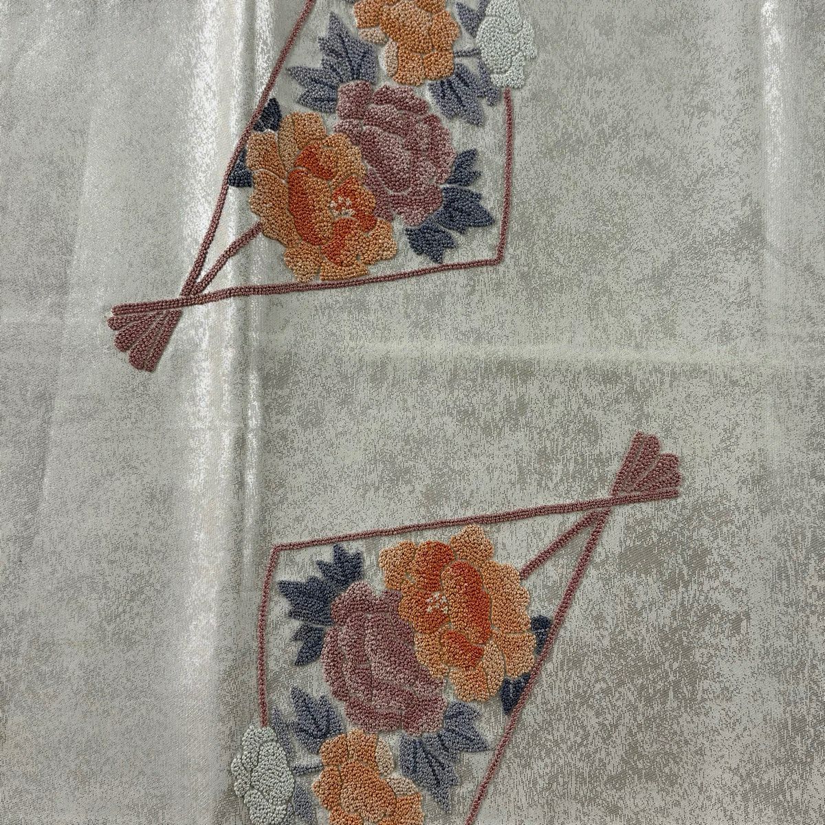 袋帶 秀品級 扇子 菊花 刺繡 金金箔 奶油色 大鼓圖案 純蠶絲