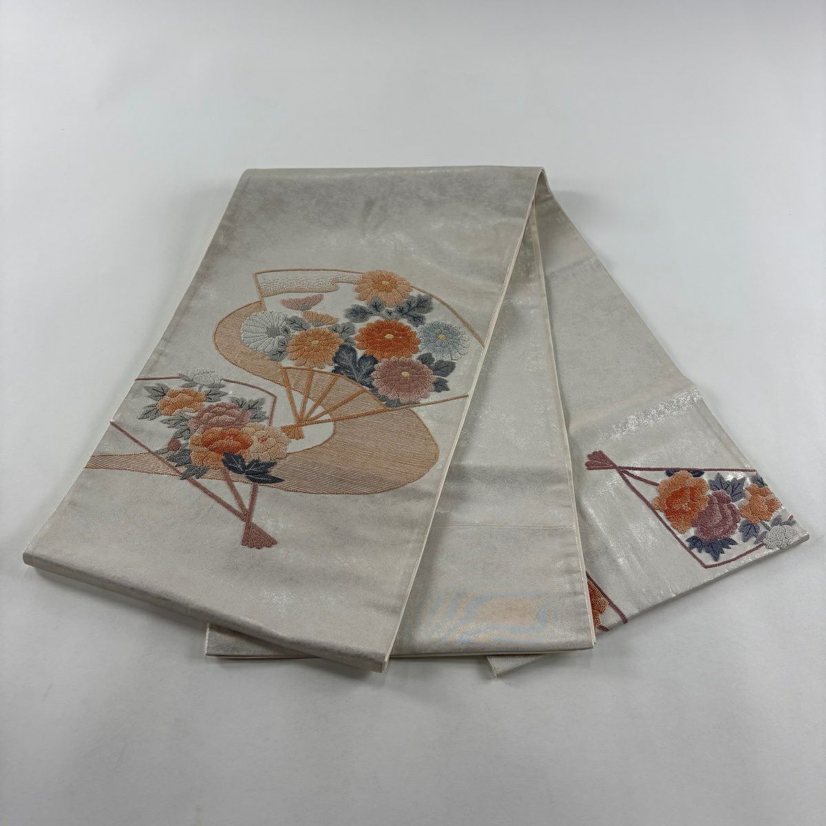 袋帶 秀品級 扇子 菊花 刺繡 金金箔 奶油色 大鼓圖案 純蠶絲