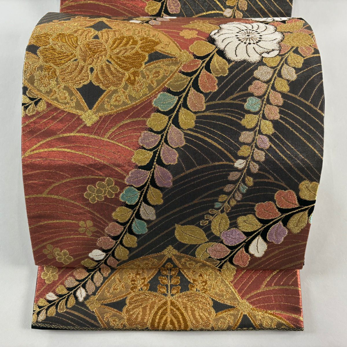 【美品】 袋帶 秀品級 關西仕立 草花紋紋 七寶紋 金糸 金金箔 黑灰 六通 純蠶絲