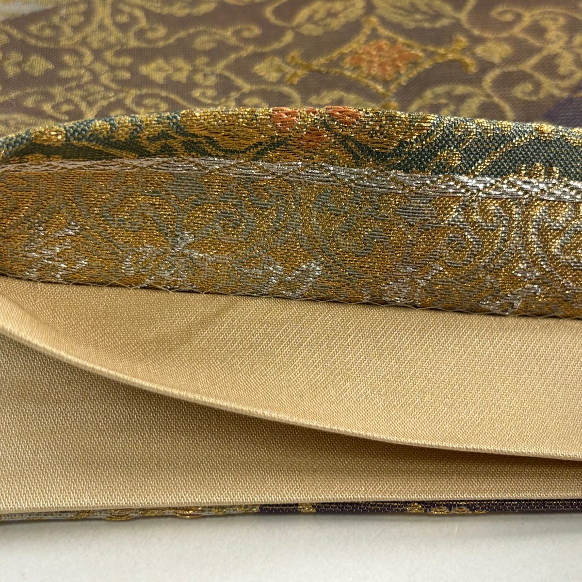 【美品】 袋帶 秀品級 向鳥 花唐草紋 金銀彩 金金箔 紫 六通 純蠶絲