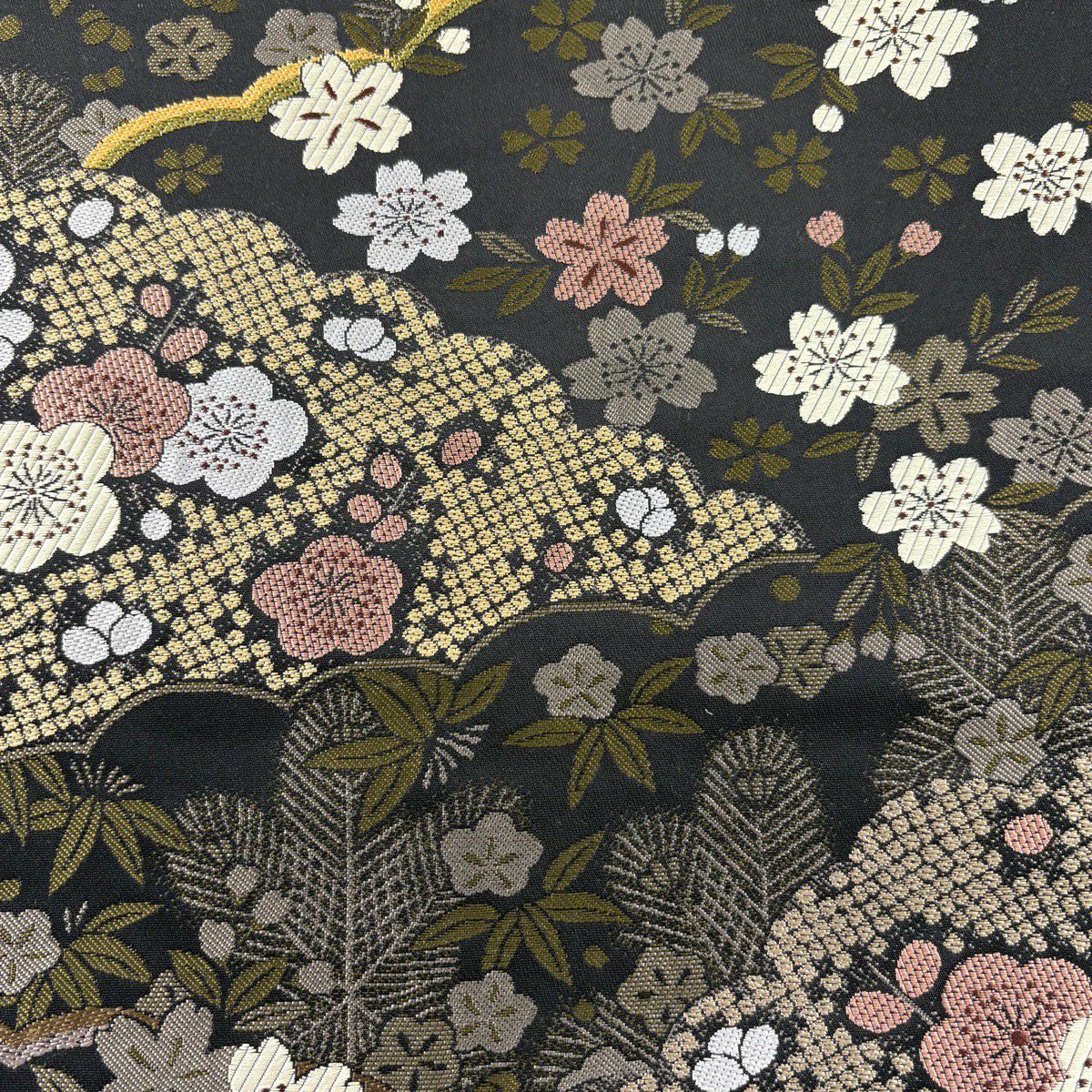 【美品】 袋帶 名品級 附有落款 こむさでもーど 松樹竹子梅花 櫻花 黑 六通 純蠶絲