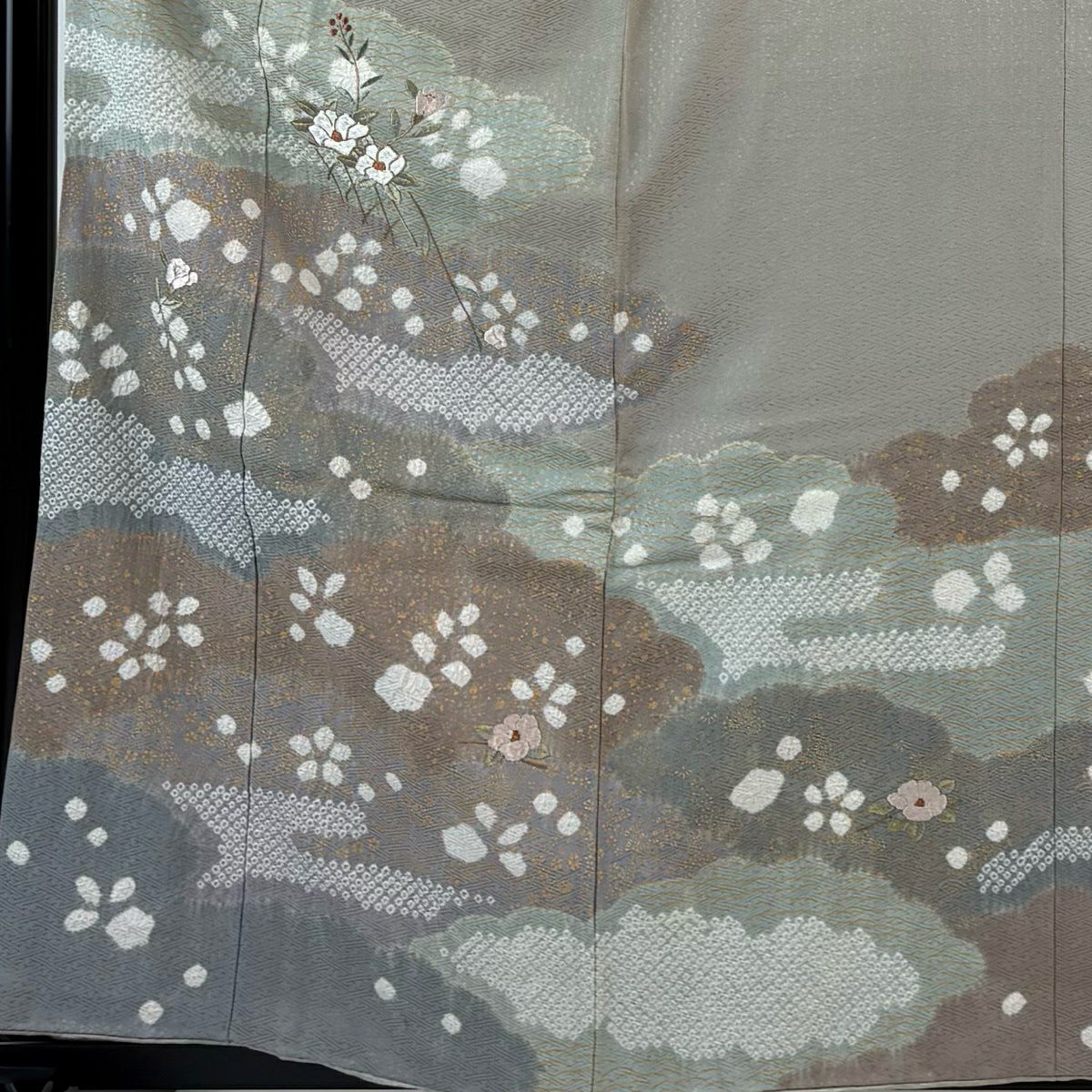 訪問服 身長160cm 袖長64.5cm M 雙層 椿 雲紋 刺繡 絞染 灰綠 純蠶絲 秀品級 三つ紋