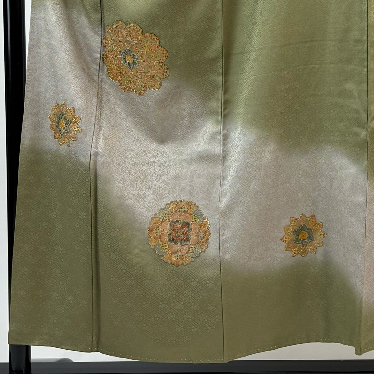 付下 身長155cm 袖長63.5cm S 雙層 華紋 地紋 金銀彩 刺繡 茶綠 純蠶絲 秀品級 一個紋