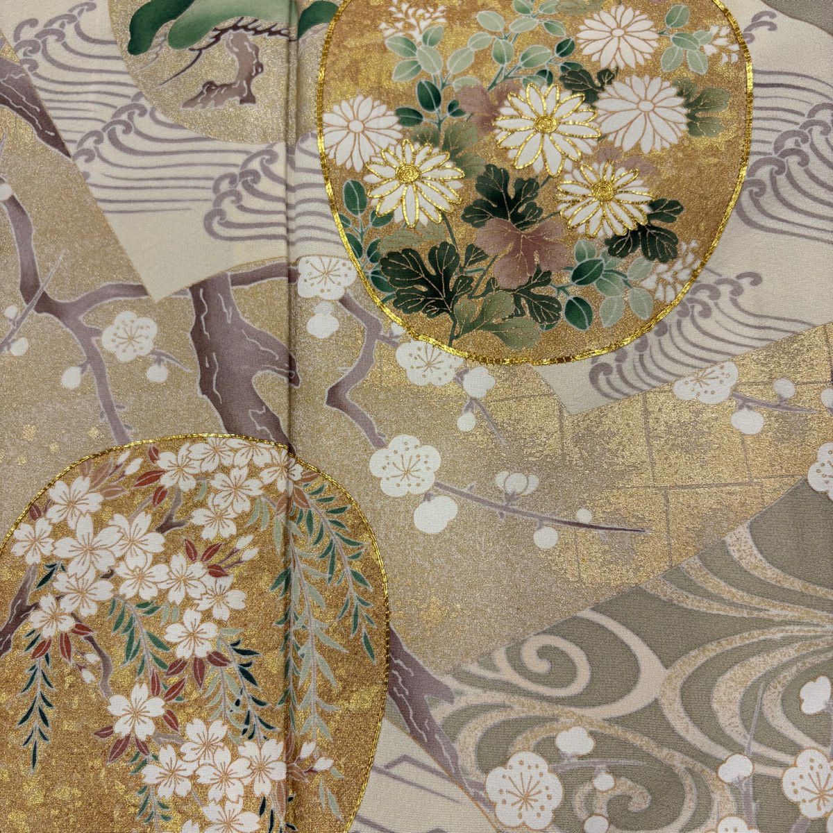 色留袖禮服 身長155.5cm 袖長62.5cm S 雙層 菊花 櫻花 金絲 金銀彩 米色 純蠶絲 秀品級 三つ紋